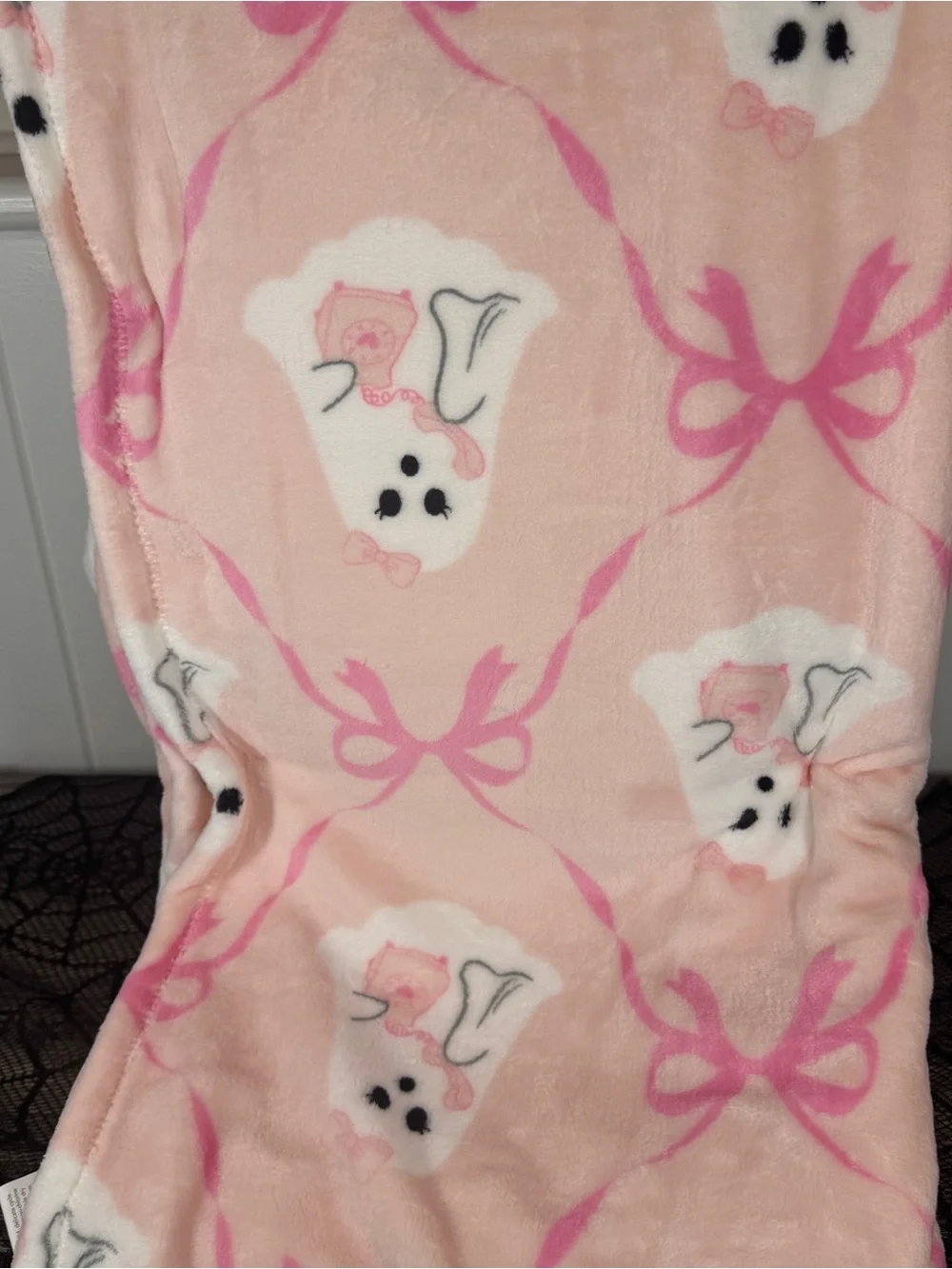 NEW Glam Ghoul Ghost on a Phone Matching Halloween Pillow and Blanket
